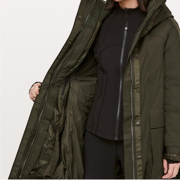 Lululemon Out in the Elements 3 in 1 goose down parka. Size 6. - Picture 4 of 11